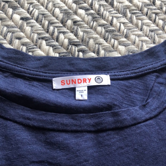SUNDRY LONG SLEEVE. SUPER SOFT. TIE SLEEVE WRISTS - Picture 2 of 4